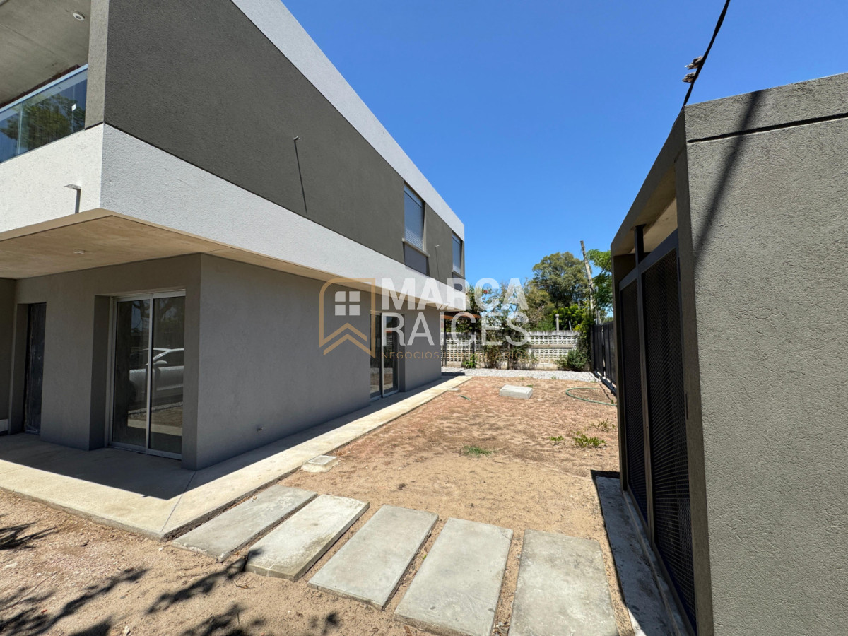 Casa ID.1514 - Casa a Estrenar 3 Dormitorios con Jardín y Cochera en Solymar Sur Canelones