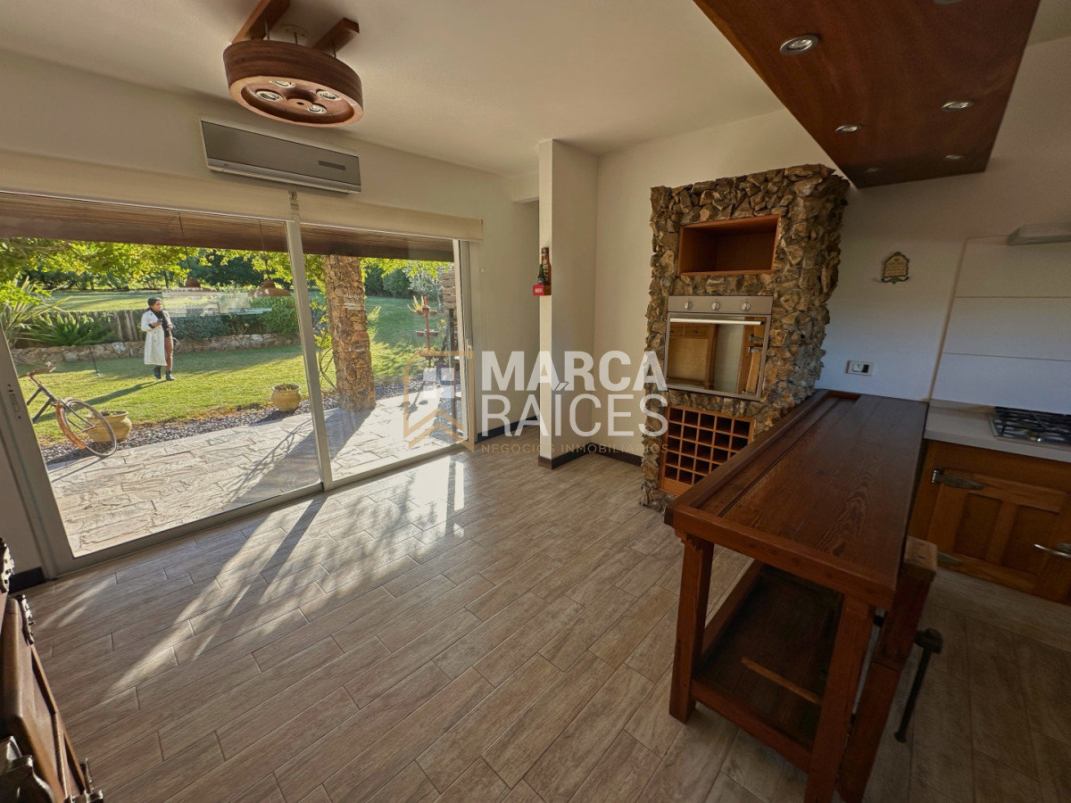 Casa ID.1803 - Venta Casa Premium Altos de La Tahona 4 Dormitorios 4 Baños