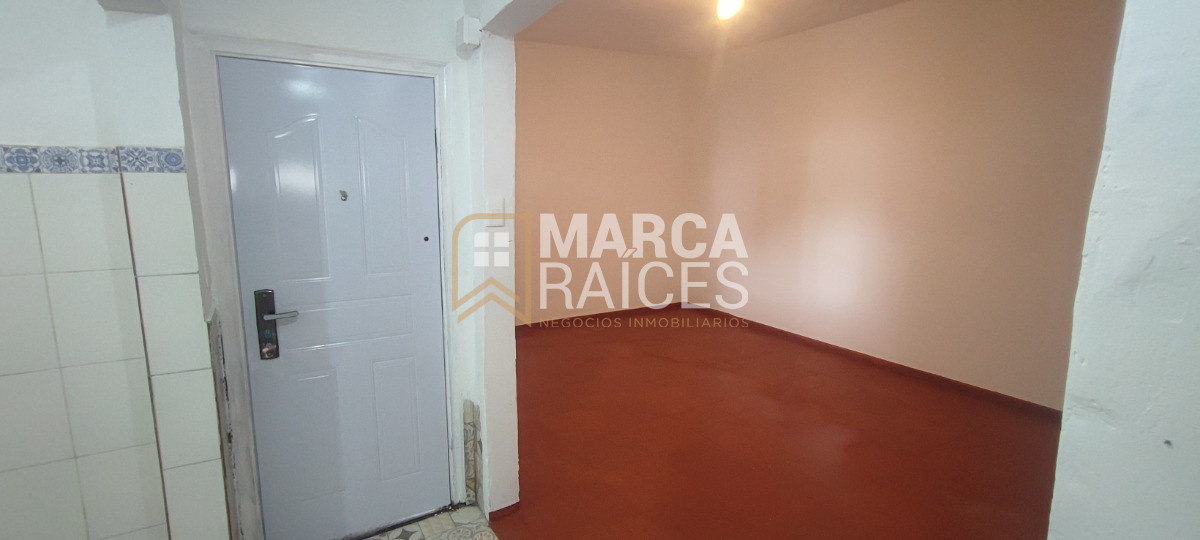 Casa ID.1047 - Venta 6 Apartamentos y Local Comercial Villa Española Montevide