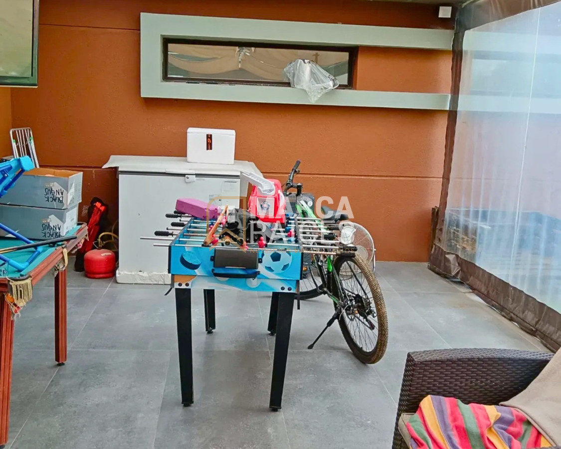 Casa ID.1721 - Venta Casa Premium 4 Dormitorios 2 Baños Cumbres de Carrasco (Barrio Cerrado) Canelones