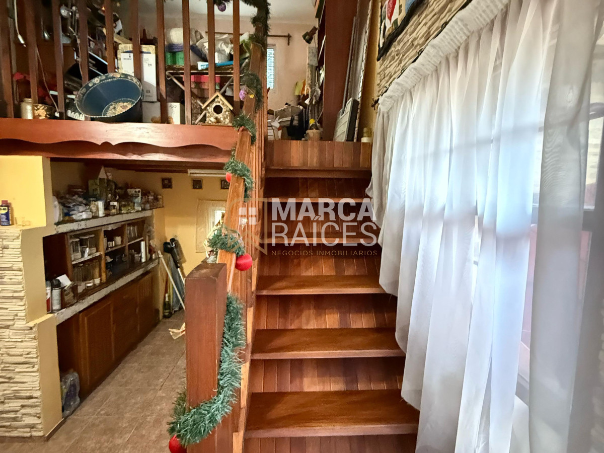 Casa ID.1519 - Venta Casa y 2 Apartamentos con Renta en Malvín Norte – Oportunidad de Inversión Montevideo