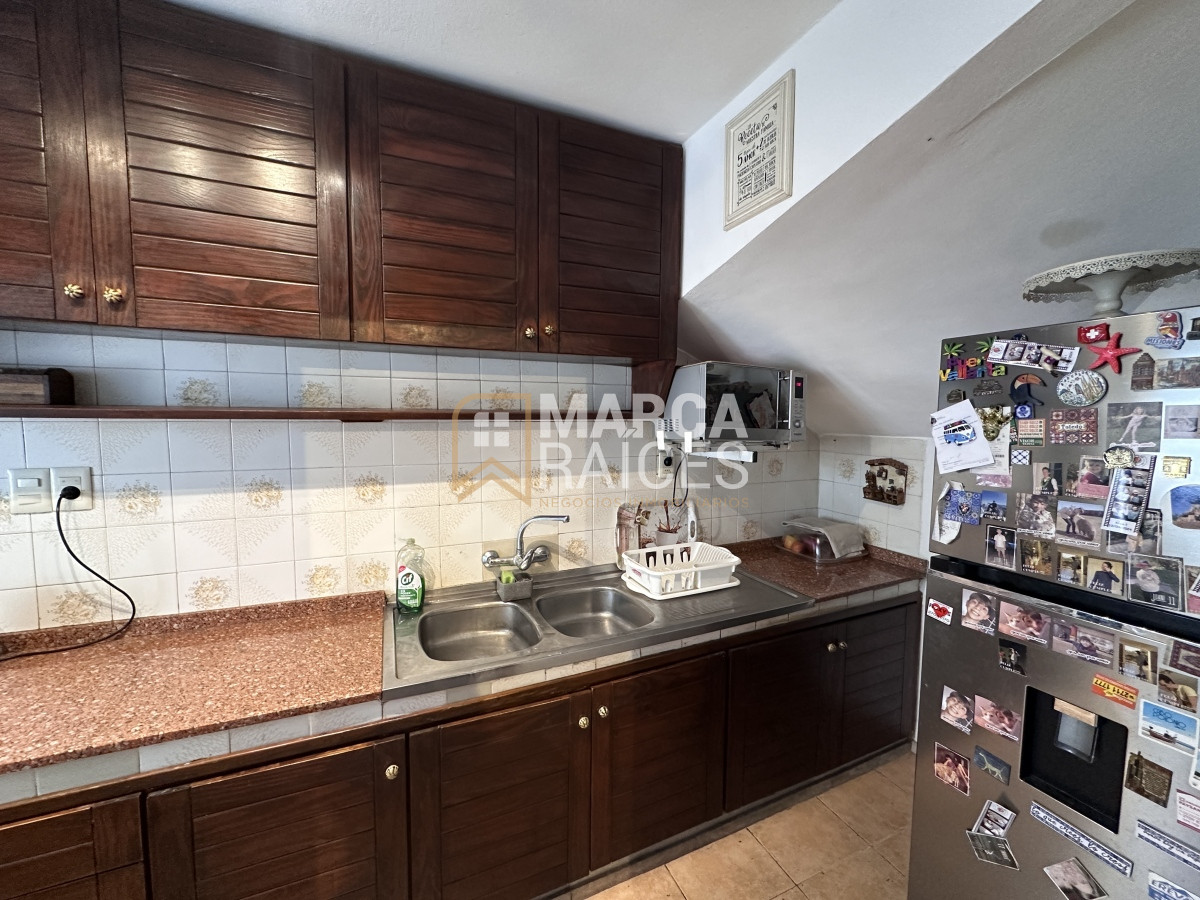 Casa ID.1073 - Venta Casa 4 Dormitorios 3 Baños Patio con Parrillero Parque Batlle Montevideo