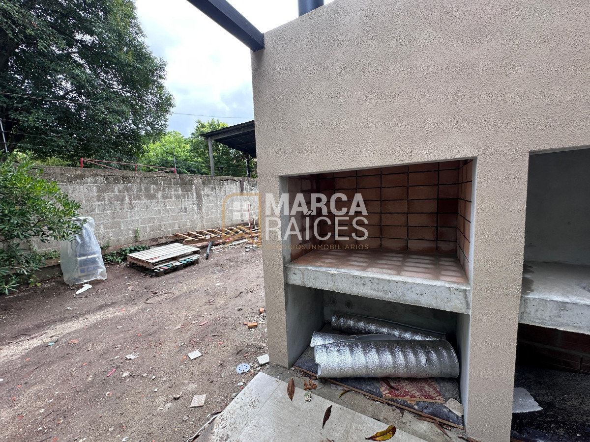 Casa ID.1331 - Venta casa de 3 dormitorios 2 baños parrillero y cochera en complejo privado a estrenar Prado Montevideo