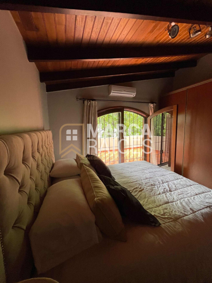 Casa ID.899 - Venta Casa 4 Dormitorios 3 Baños 3 Garage Punta Carretas Montevideo 