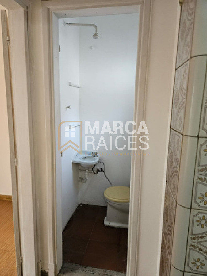 Casa ID.1735 - Venta Casa de Altos 3 Dormitorios + Parrillero Tres Cruces Montevideo