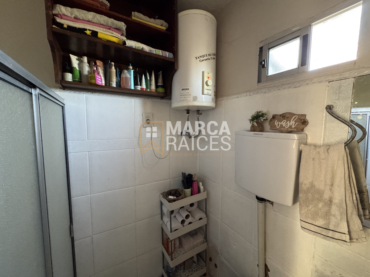Casa ID.1562 - Venta Casa 3 Dormitorios en Terreno de 580 m2 Flor de Maroñas Montevideo