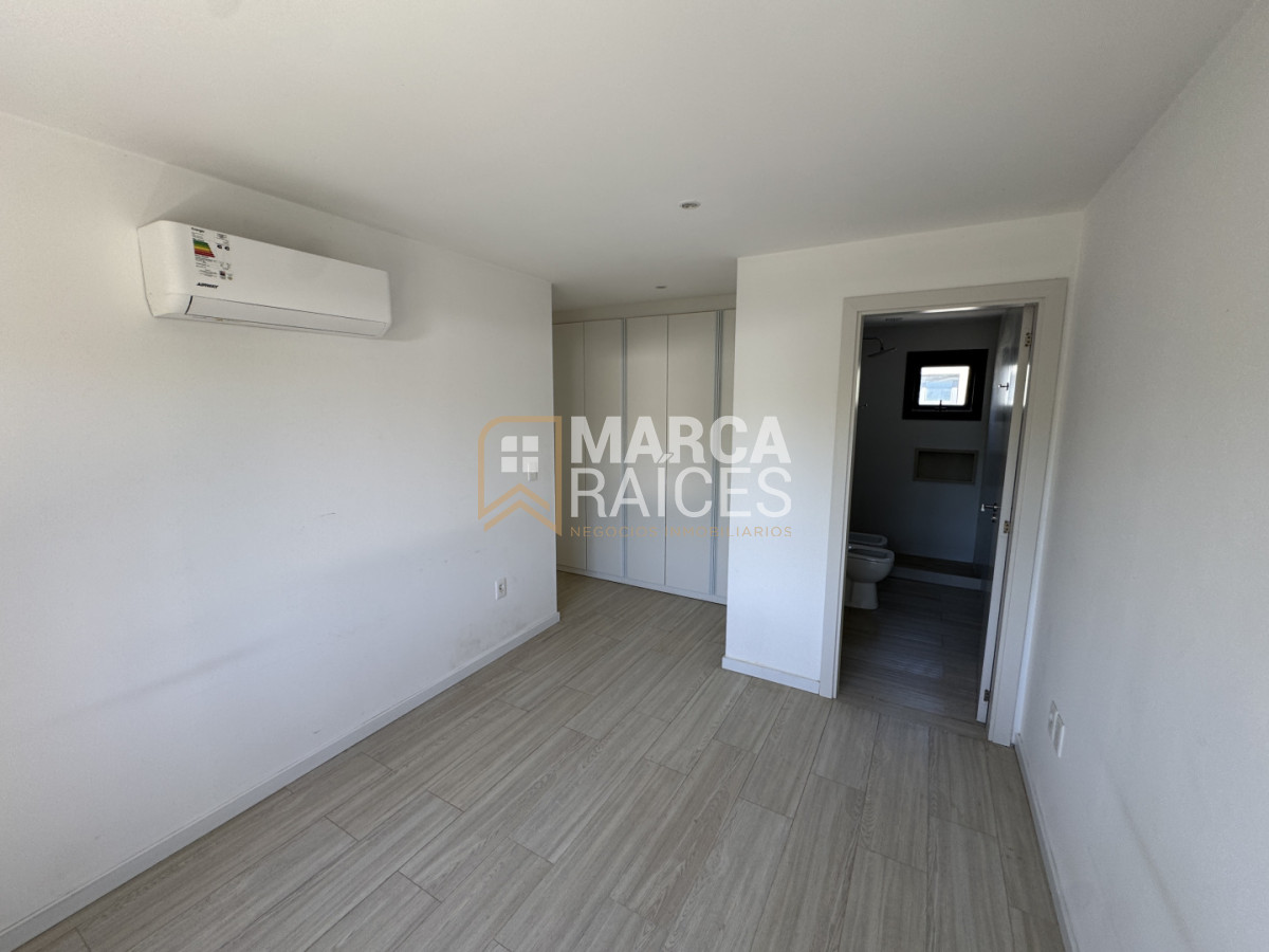 Casa ID.1661 - Alquiler Casa Comoda 3 dormitorios en condominio cerrado con seguridad Carrasco Montevideo