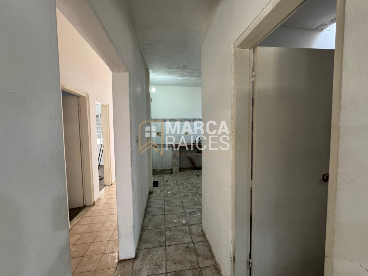 Casa ID.1776 - Alquiler Casa 3 Dormitorios Cocina Definida Living Amplio con Estufa a Leña Cochera Las Acacias Montevideo