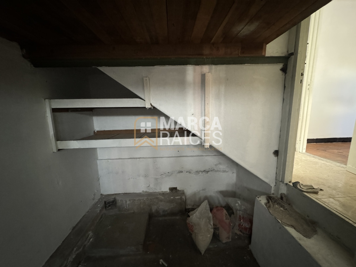 Casa ID.794 - Venta Casa 2 pisos 4 Dormitorios 2 Baños Garage Parque Rodo
