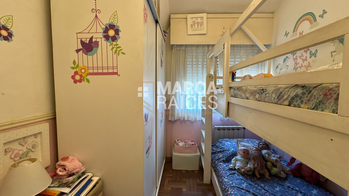 Casa ID.1073 - Venta Casa 4 Dormitorios 3 Baños Patio con Parrillero Parque Batlle Montevideo