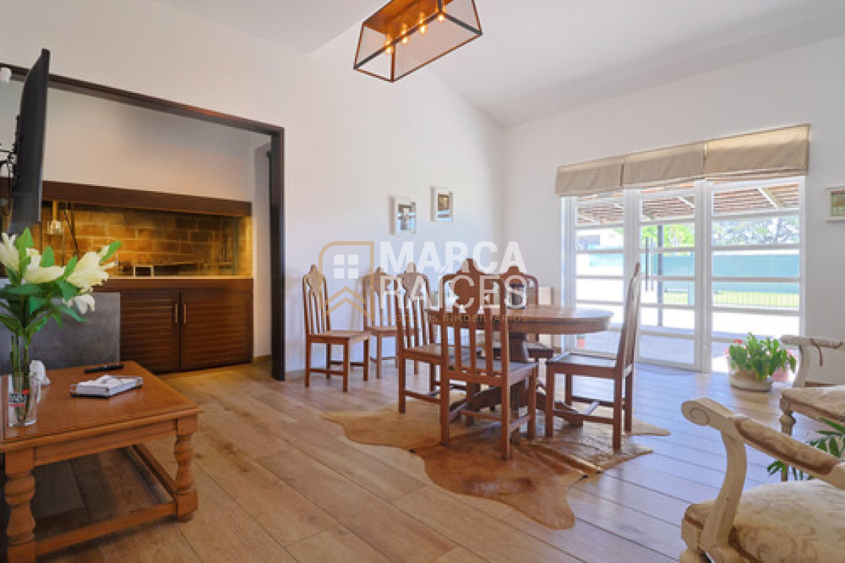 Casa ID.1705 - Casa Venta 3 Dormitorios 2 Baños Doble Garage Sur de Carrasco (San Jose de Carrasco)