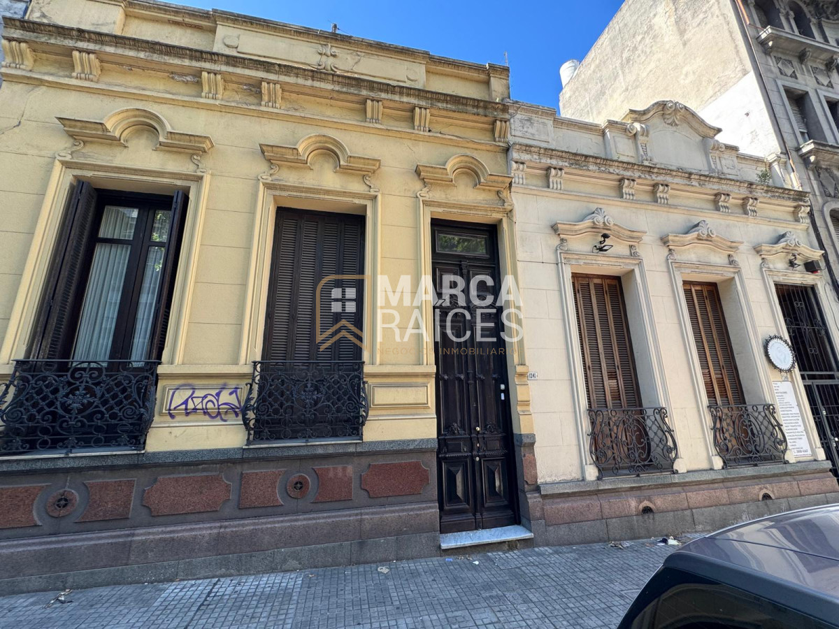 Casa ID.1207 - Venta 2 Casas 2 Padrones Ideal Para Edificio Punto Estrategico Centro Montevideo