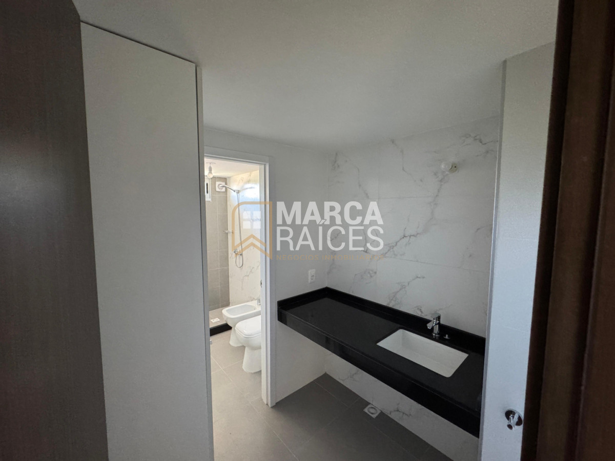 Casa ID.1508 - Venta Casa 3 Dormitorios en Ciudad de la Costa - Jardín Privado - Ley de Vivienda Promovida Aptas Banco Cochera Doble Canelones