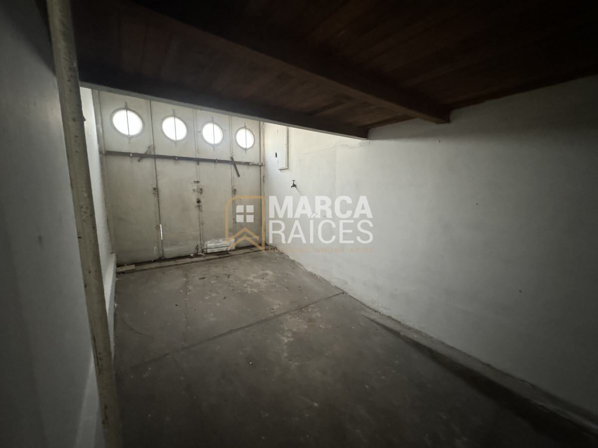 Casa ID.794 - Venta Casa 2 pisos 4 Dormitorios 2 Baños Garage Parque Rodo