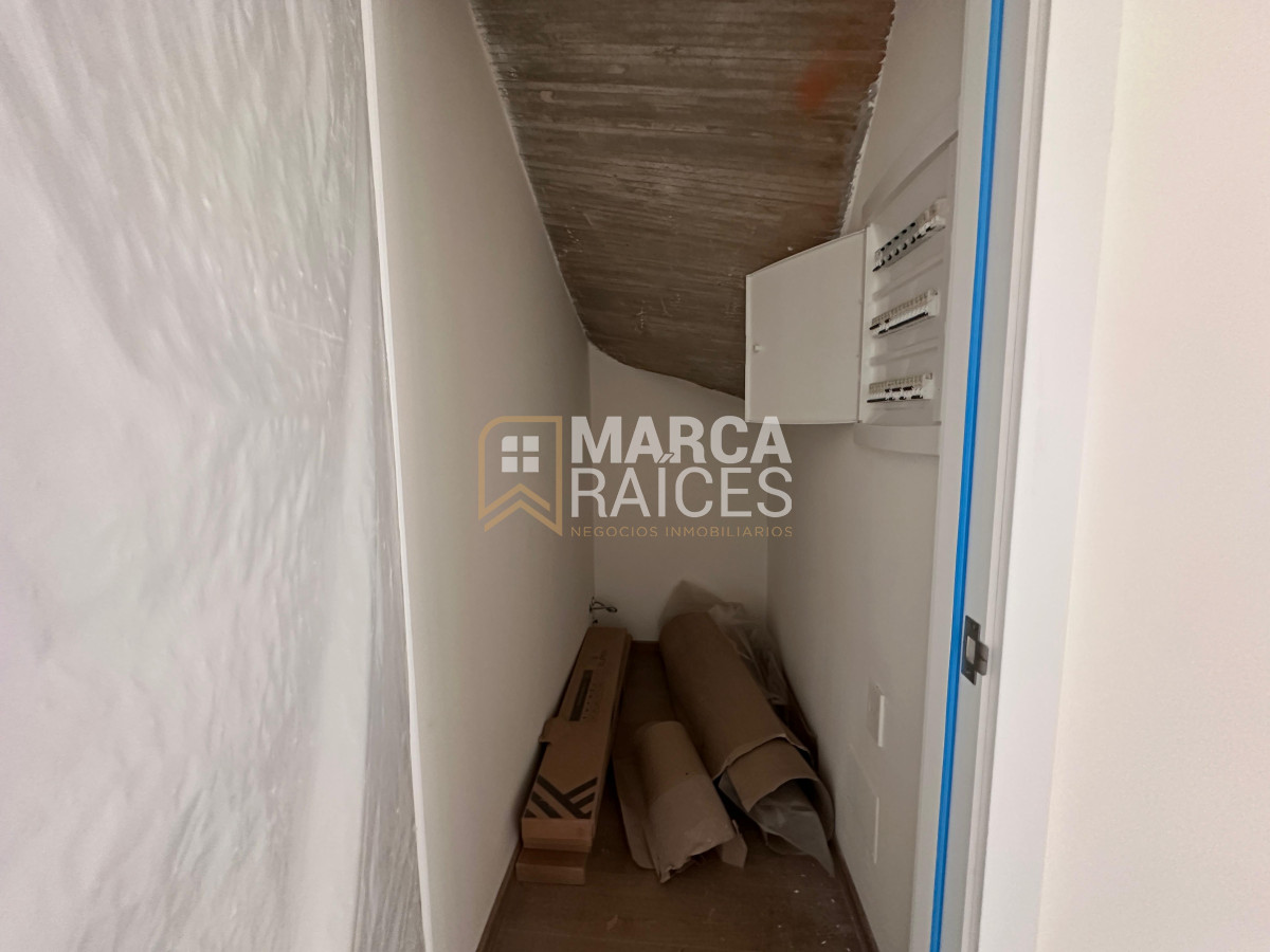 Casa ID.1331 - Venta casa de 3 dormitorios 2 baños parrillero y cochera en complejo privado a estrenar Prado Montevideo