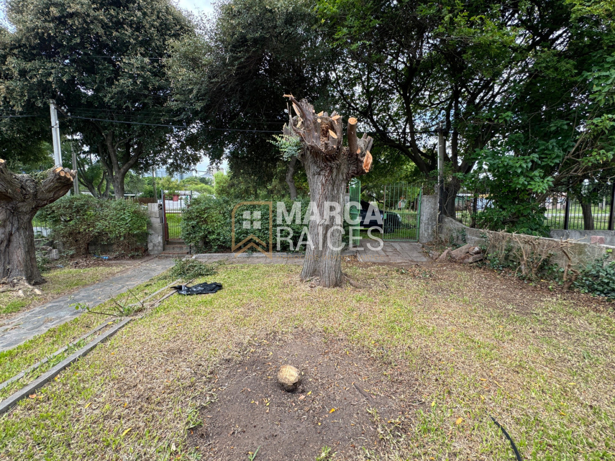Casa ID.1843 - Venta Casa 3 Dormitorios Patio Cochera Parrillero A Reciclar Abayuba Montevideo