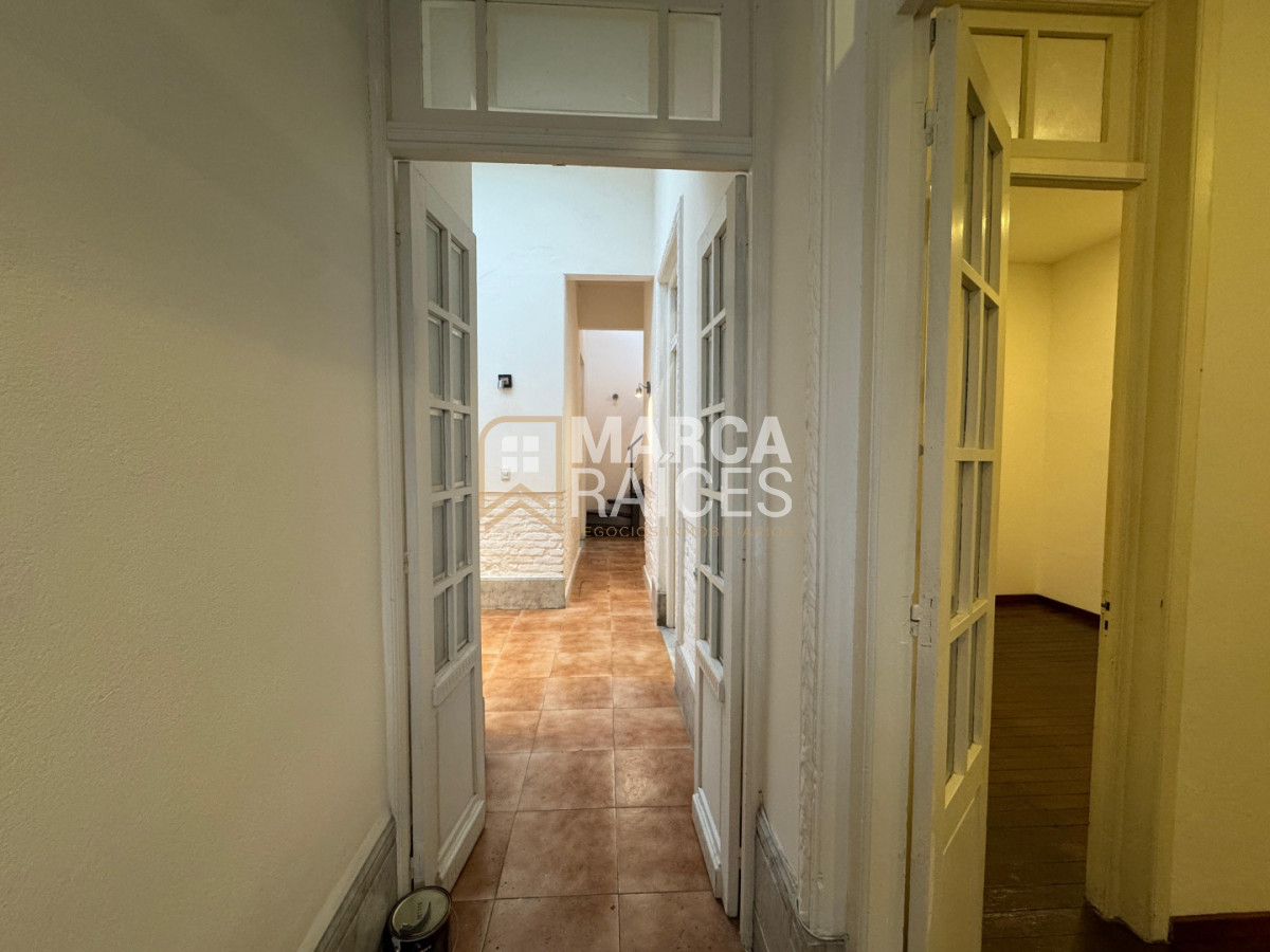 Casa ID.2086 - Alquile Casa De 3 Dormitorios Estufa a Leña Azotea Garaje En Unión Montevideo