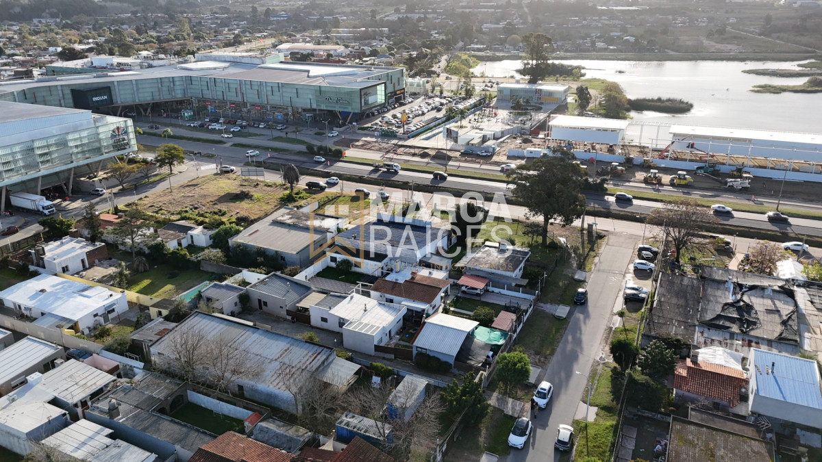 Casa ID.2104 - Venta 5 Propiedades con Renta Padron Unico Ciudad de La Costa Sur Canelones