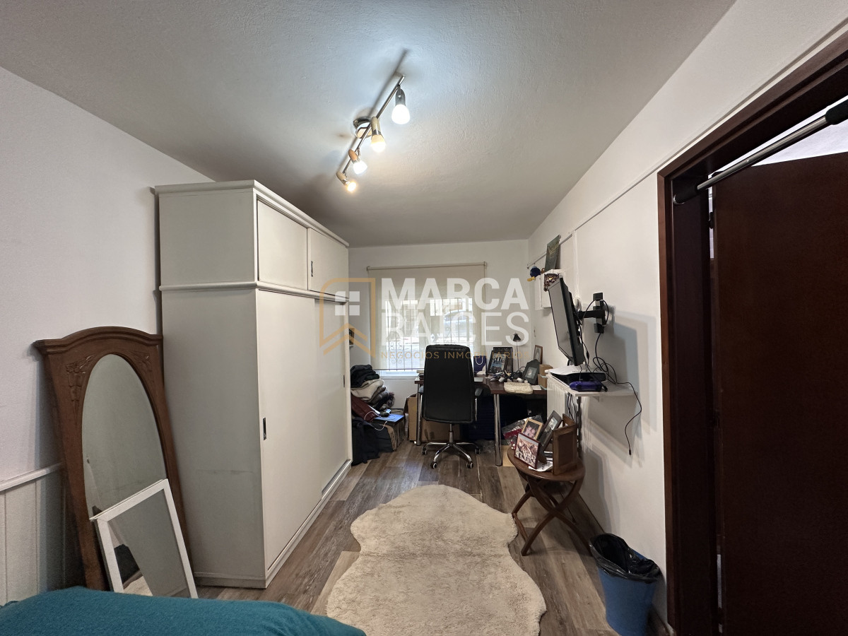 Casa ID.1073 - Venta Casa 4 Dormitorios 3 Baños Patio con Parrillero Parque Batlle Montevideo
