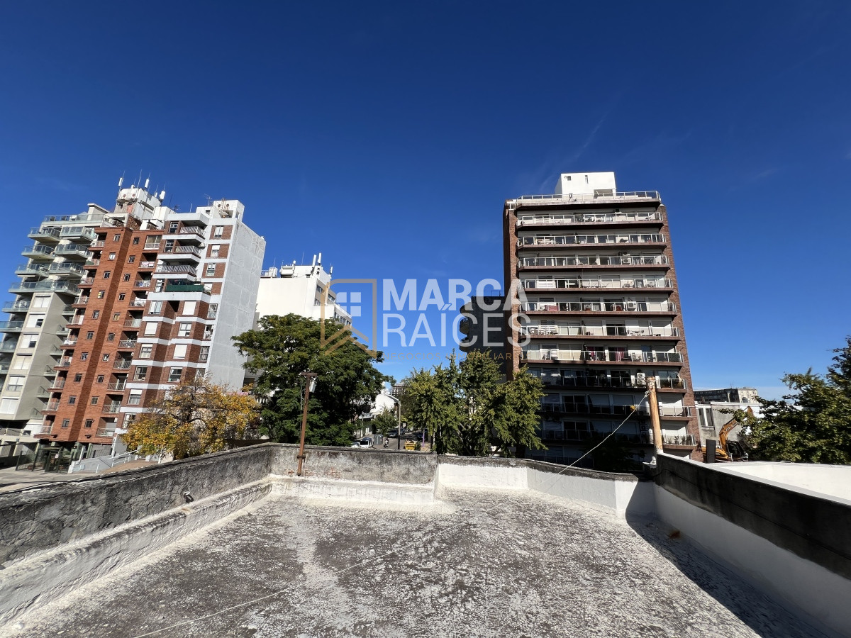 Casa ID.794 - Venta Casa 2 pisos 4 Dormitorios 2 Baños Garage Parque Rodo