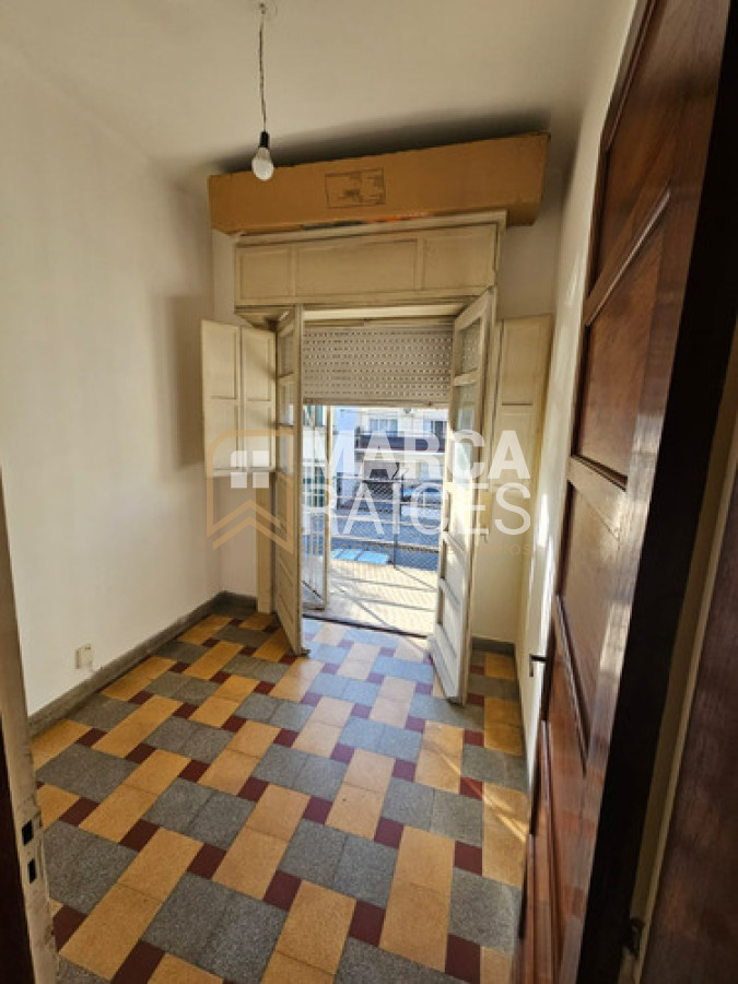 Casa ID.1735 - Venta Casa de Altos 3 Dormitorios + Parrillero Tres Cruces Montevideo