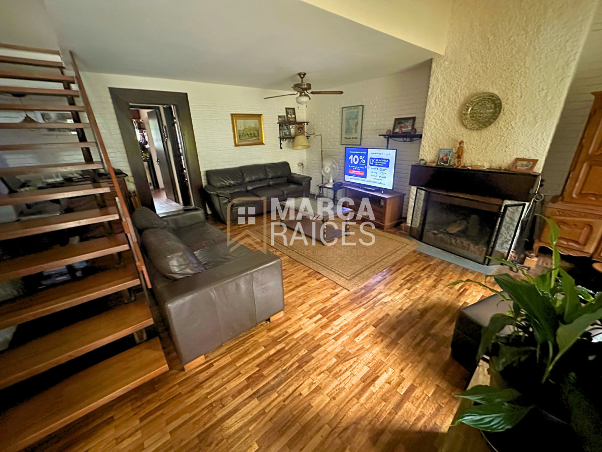 Casa ID.1907 - Venta Casa PH 3 Dormitorios 2 Baños 2 Pisos 4 Garages Parrillero Carrasco Sur Montevideo