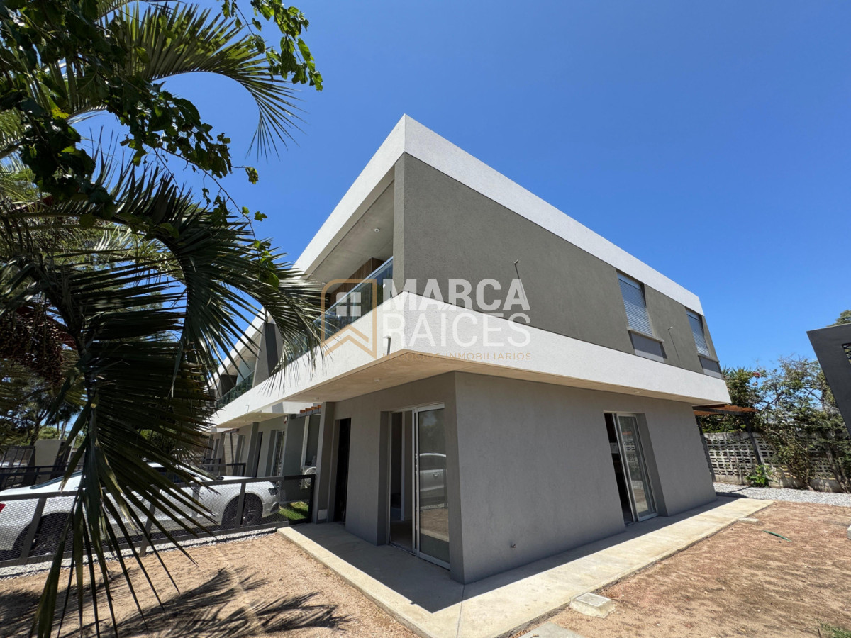 Casa ID.1514 - Casa a Estrenar 3 Dormitorios con Jardín y Cochera en Solymar Sur Canelones