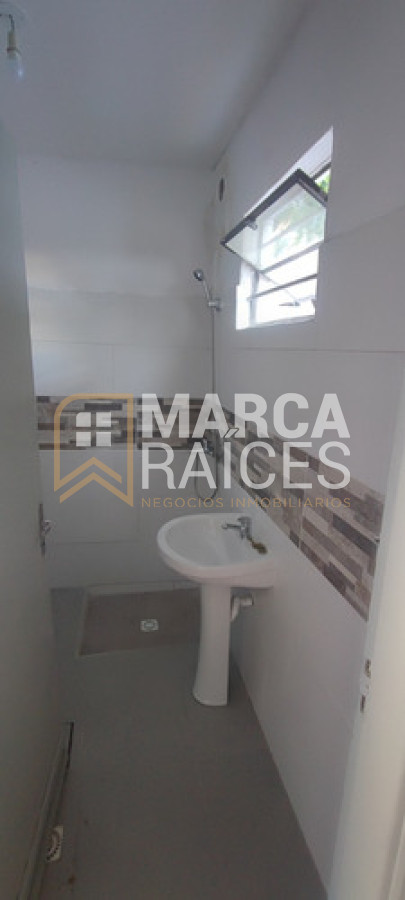 Casa ID.1047 - Venta 6 Apartamentos y Local Comercial Villa Española Montevide