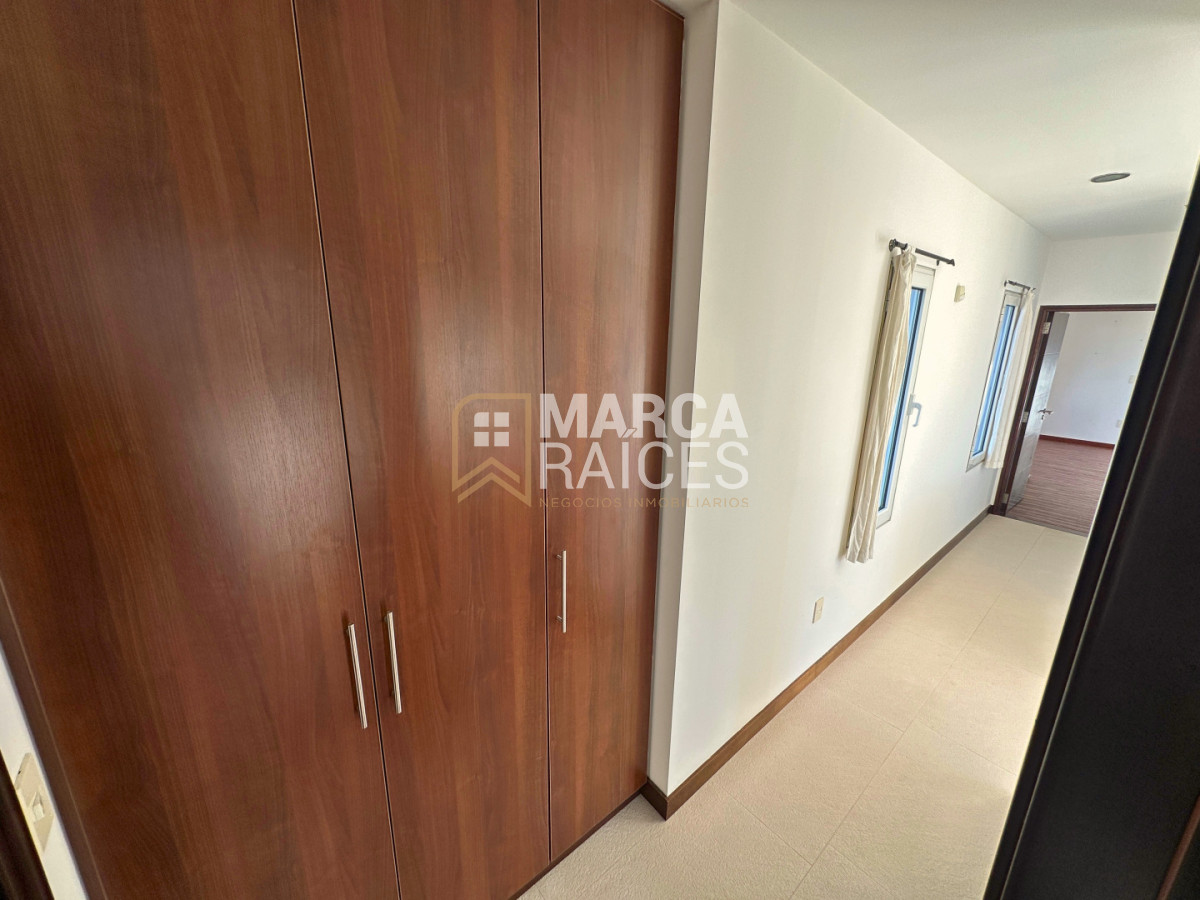 Casa ID.1803 - Venta Casa Premium Altos de La Tahona 4 Dormitorios 4 Baños