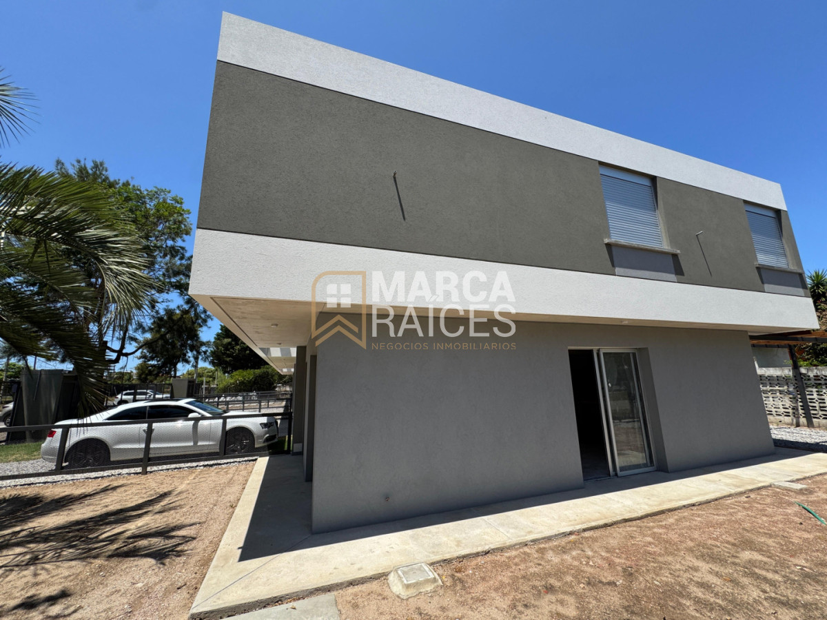 Casa ID.1514 - Casa a Estrenar 3 Dormitorios con Jardín y Cochera en Solymar Sur Canelones