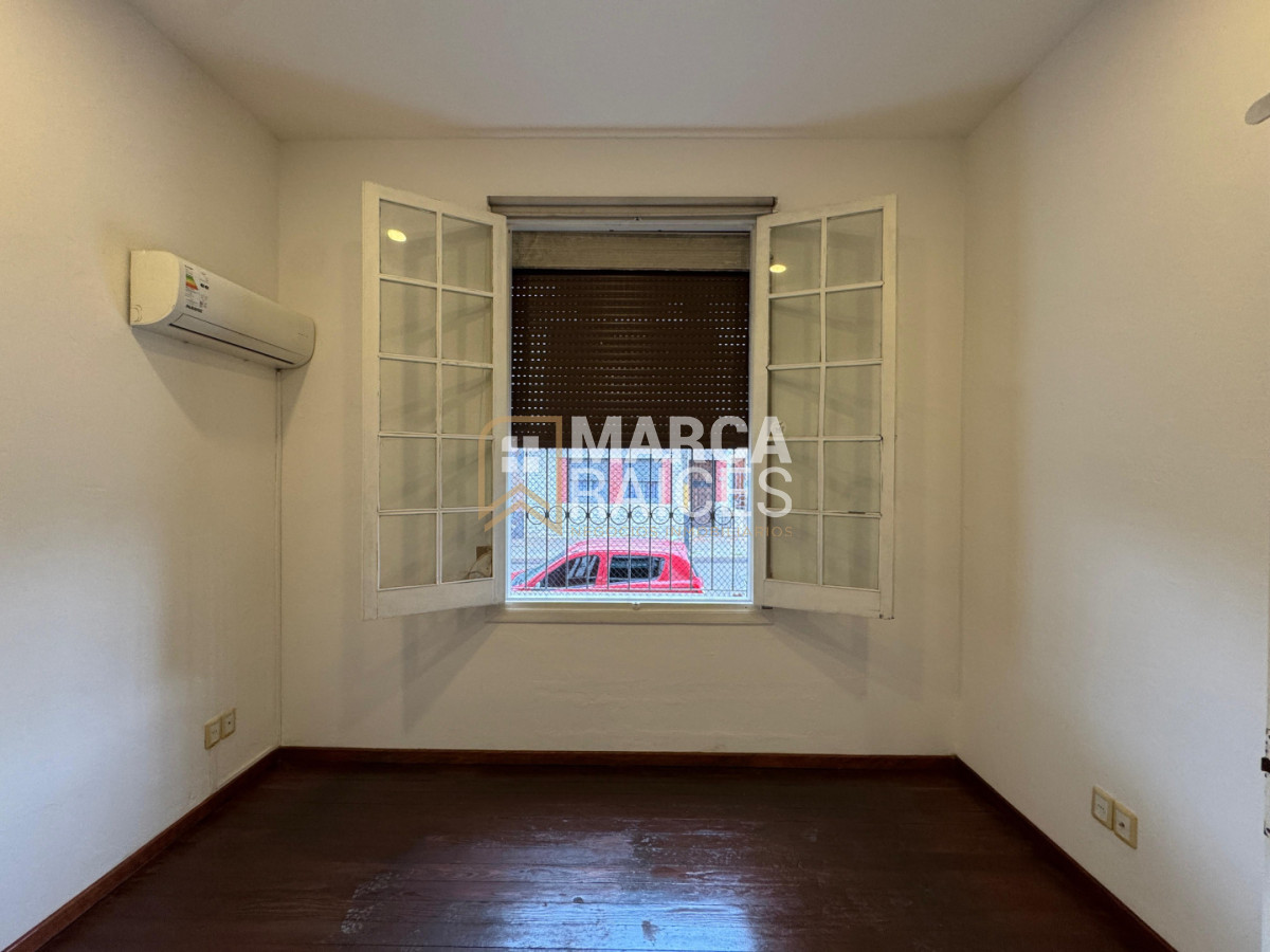 Casa ID.2086 - Alquile Casa De 3 Dormitorios Estufa a Leña Azotea Garaje En Unión Montevideo