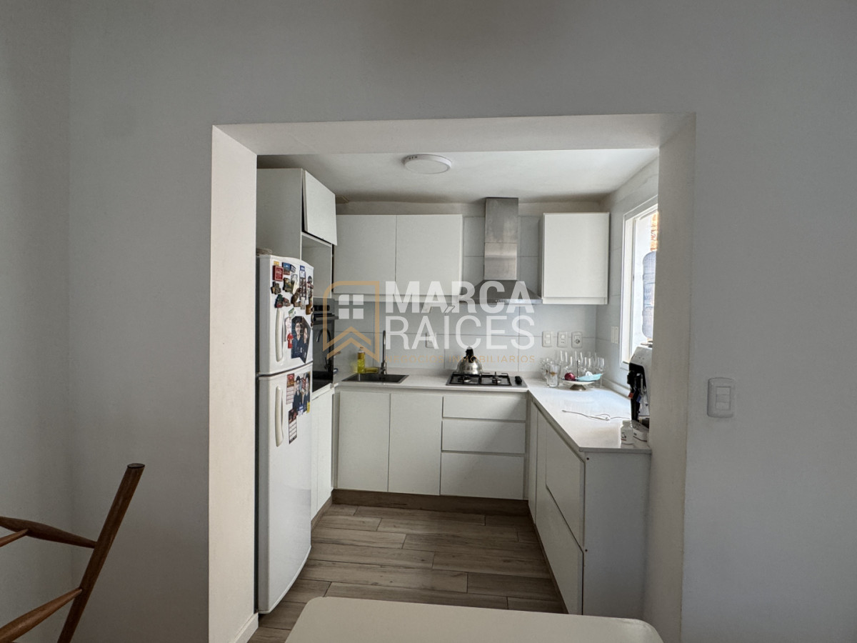 Casa ID.448 - Venta Casa 3 Dormitorios 2 Baños Patio Parrillero Reciclada Completamente y Amoblada Buceo Montevideo