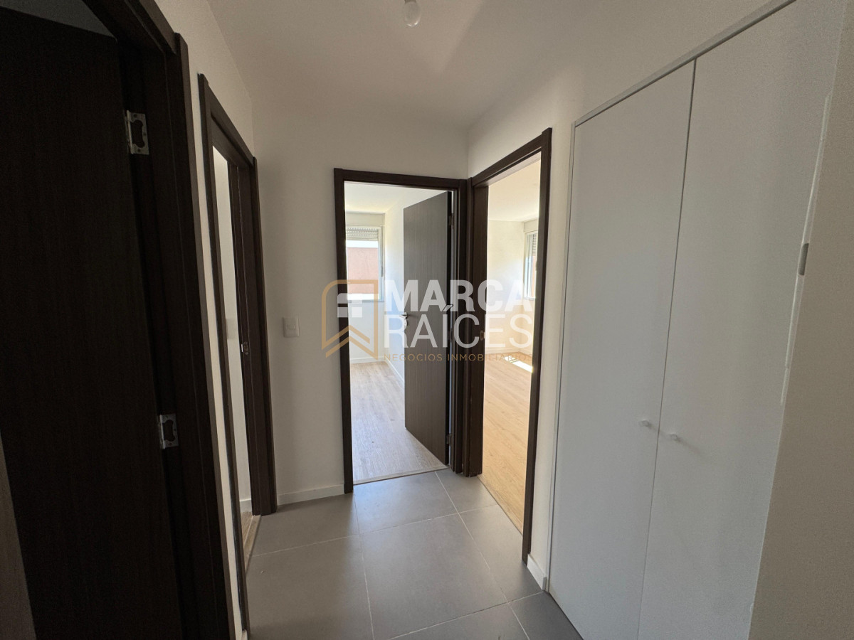 Casa ID.1508 - Venta Casa 3 Dormitorios en Ciudad de la Costa - Jardín Privado - Ley de Vivienda Promovida Aptas Banco Cochera Doble Canelones