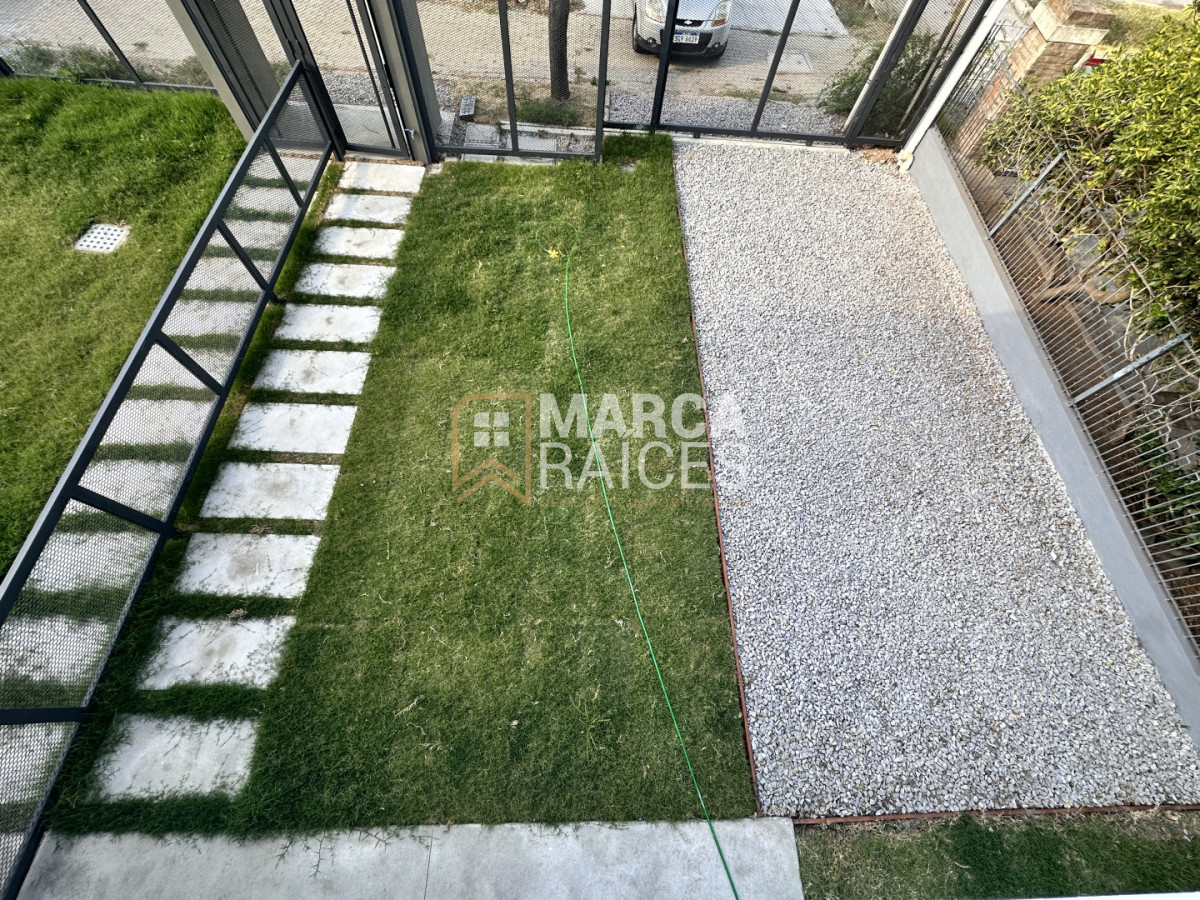 Casa ID.1514 - Casa a Estrenar 3 Dormitorios 2 baños con Jardín fondo y Cochera en Solymar Sur Canelones