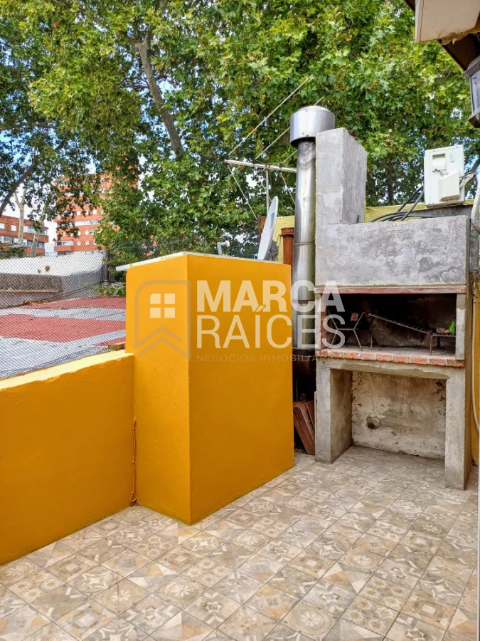 Casa ID.1367 - Venta Casa 2 Dormitorios Con Renta Vestidor Parrillero Estufa A Leña  Union Montevideo