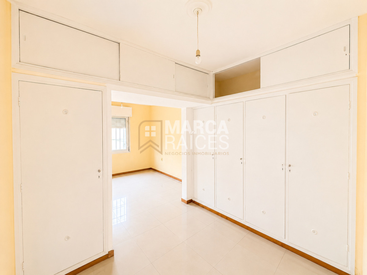 Casa ID.2580 - Alquiler Casa Pocitos 3 dormitorios 3 baños Terraza con parrillero Ideal Vivienda o Empresa Pocitos Montevideo