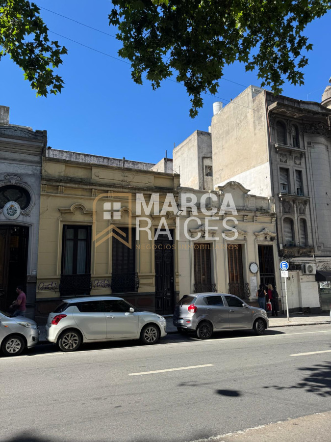 Casa ID.1207 - Venta 2 Casas 2 Padrones Ideal Para Edificio Punto Estrategico Centro Montevideo