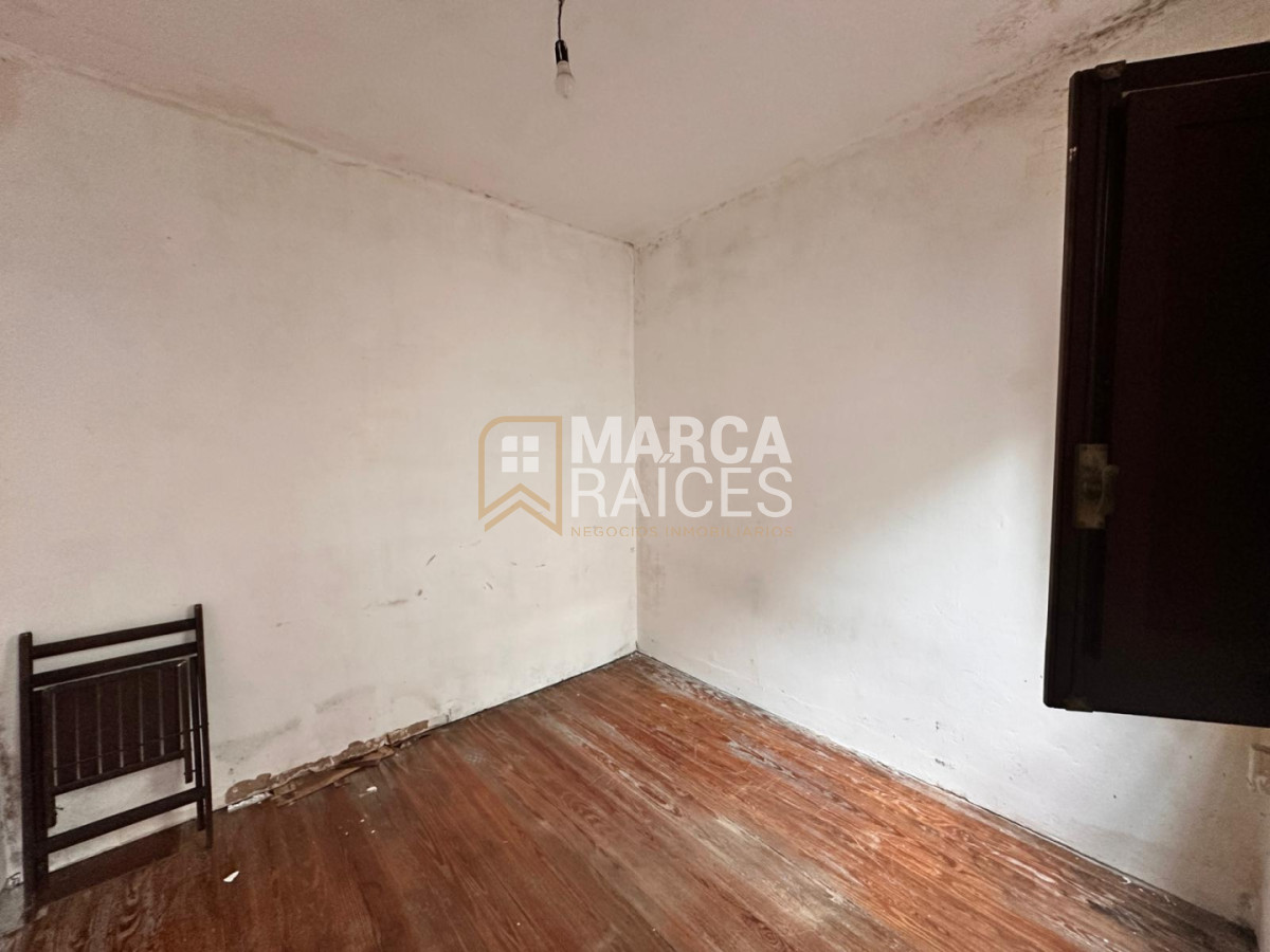 Casa ID.1899 - Venta Apartamento tipo casa 3 Dormitorios a reciclar Sin Gastos Comunes En Excelente Ubicación Pocitos