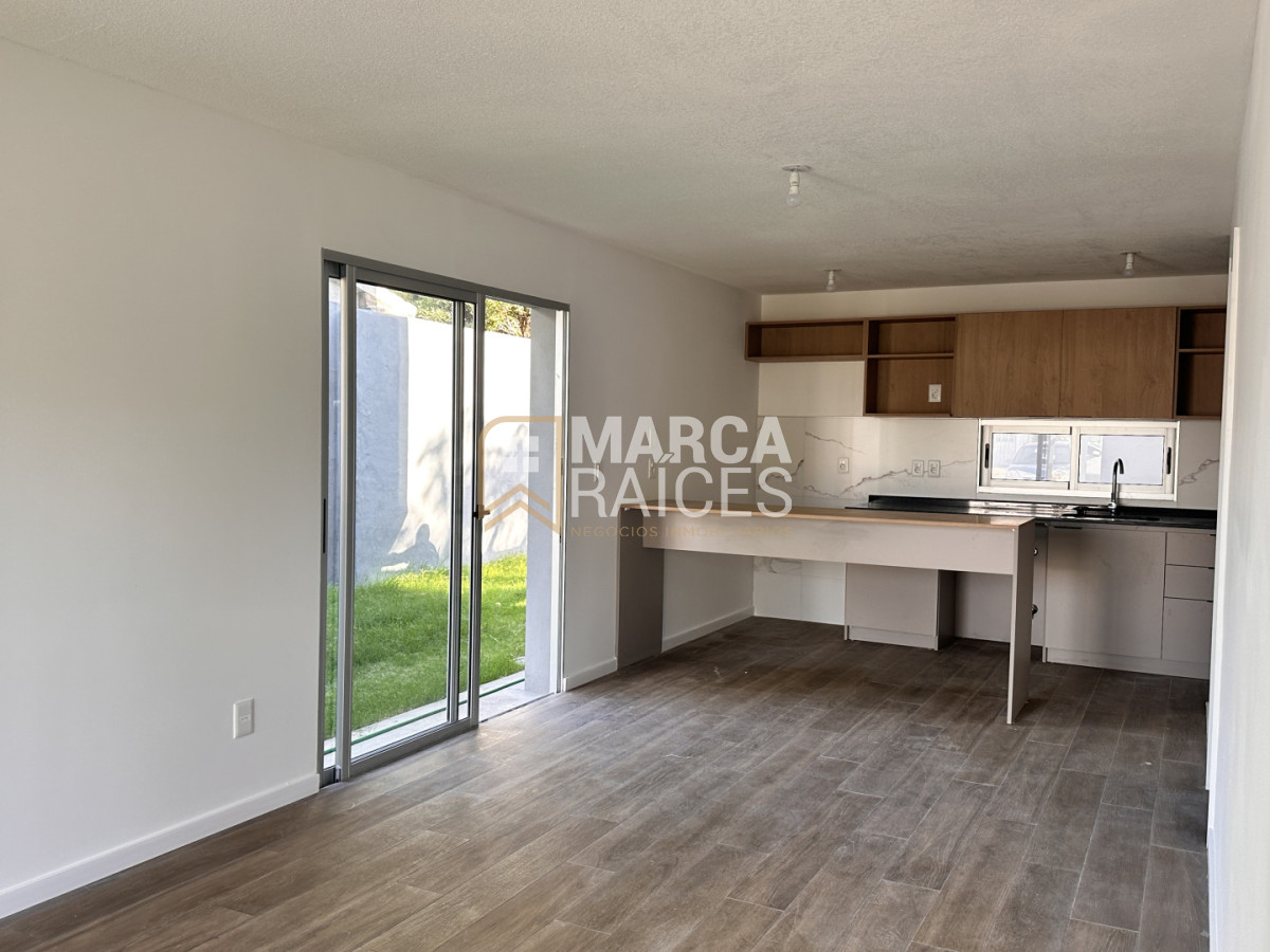 Casa ID.1514 - Casa a Estrenar 3 Dormitorios 2 baños con Jardín fondo y Cochera en Solymar Sur Canelones