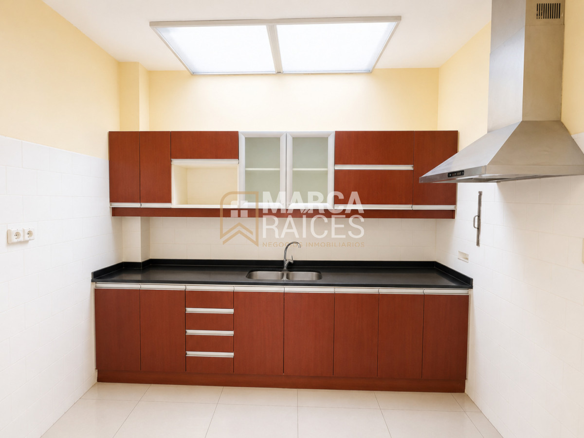 Casa ID.2580 - Alquiler Casa Pocitos 3 dormitorios 3 baños Terraza con parrillero Ideal Vivienda o Empresa Pocitos Montevideo