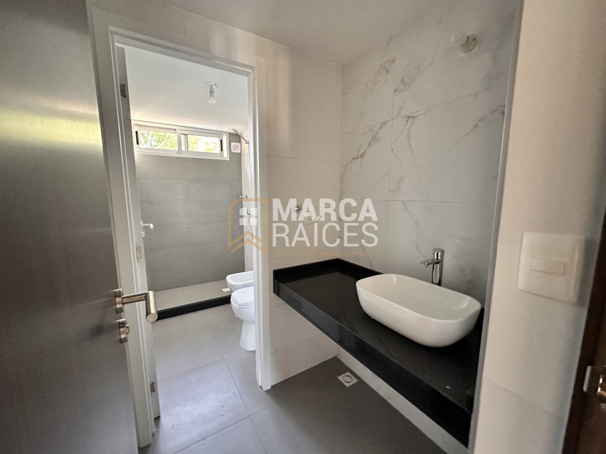 Casa ID.1514 - Casa a Estrenar 3 Dormitorios 2 baños con Jardín fondo y Cochera en Solymar Sur Canelones