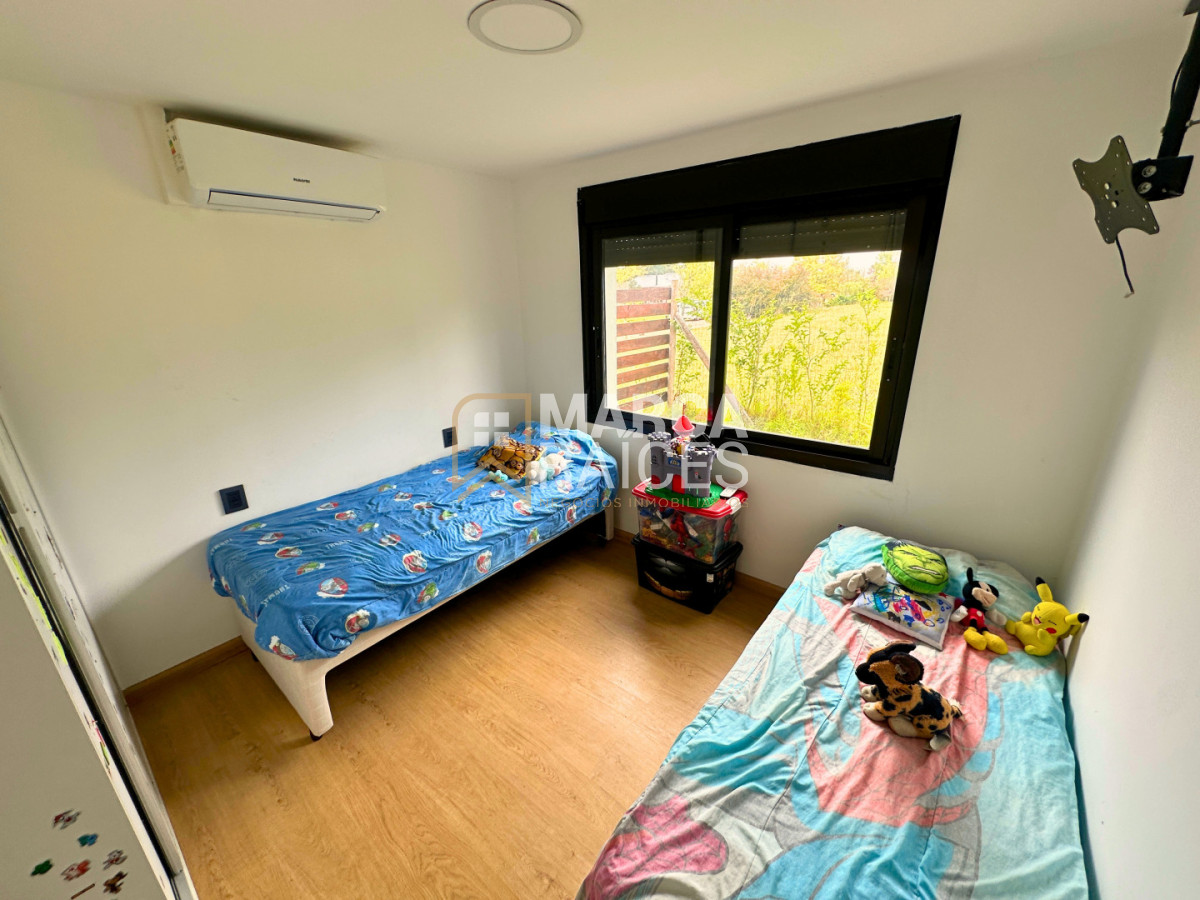 Casa ID.1721 - Venta Casa Premium 4 Dormitorios 2 Baños Cumbres de Carrasco (Barrio Privado) Canelones