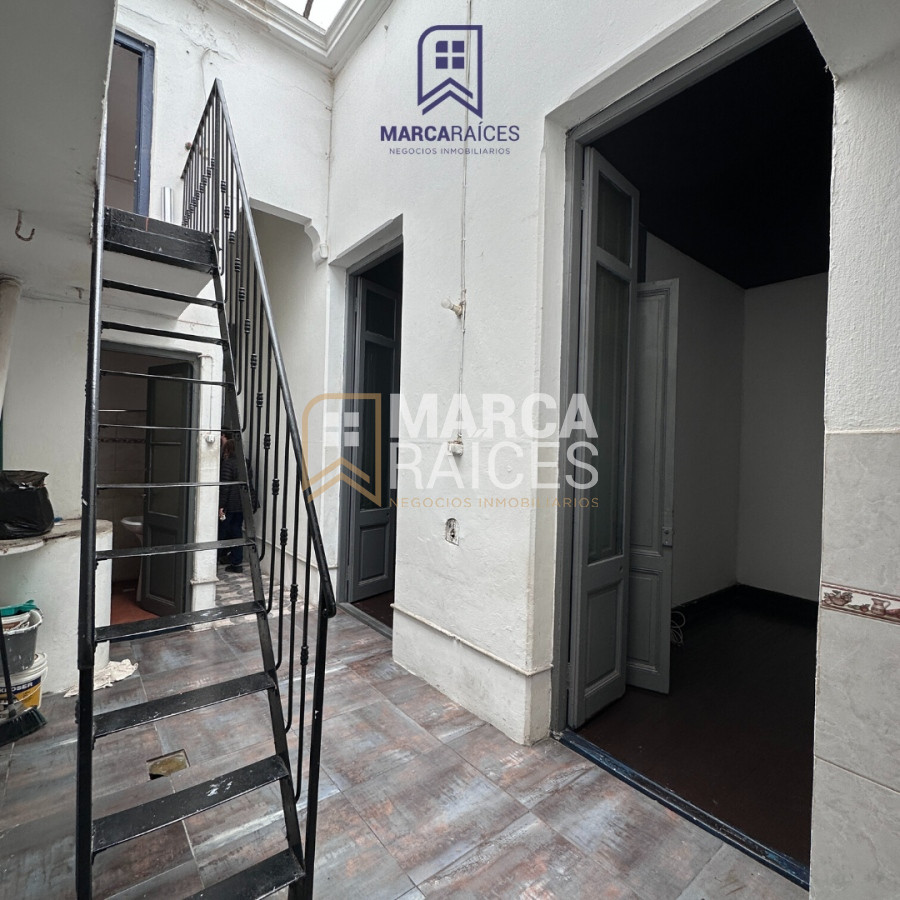 Casa ID.503 - Venta Casa 5 Dormitorios 2 Baños Azotea Cordon Montevideo