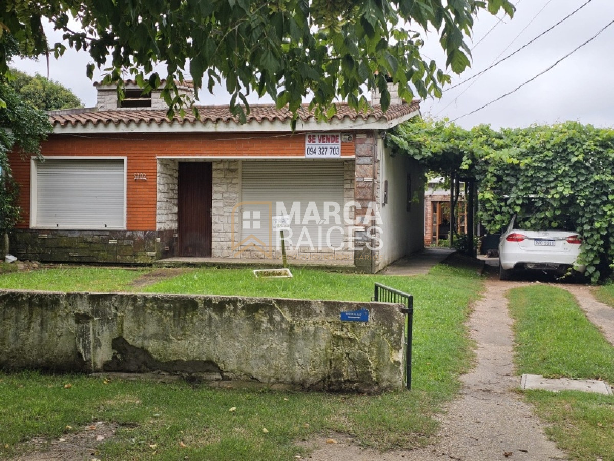 Casa ID.928 - Venta 2 Casas Un Mismo Padron Colon Montevideo