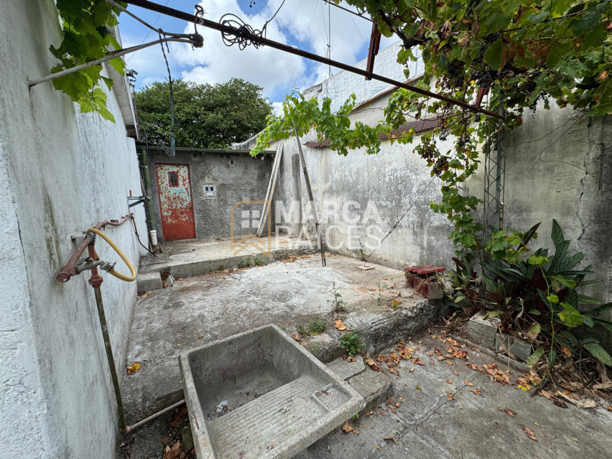 Casa ID.1843 - Venta Casa 3 Dormitorios Patio Cochera Parrillero A Reciclar Abayuba Montevideo