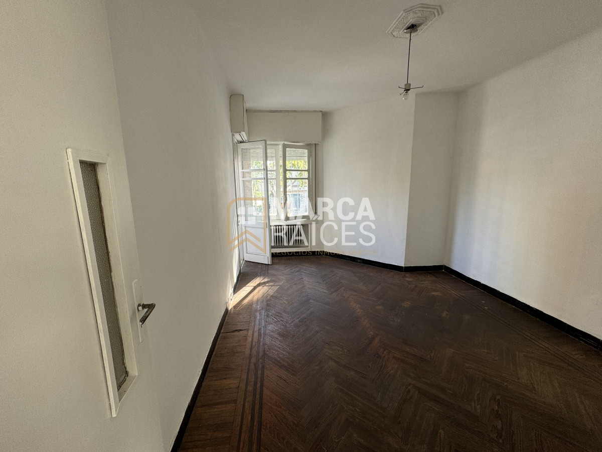 Casa ID.794 - Venta Casa 2 pisos 4 Dormitorios 2 Baños Garage Parque Rodo