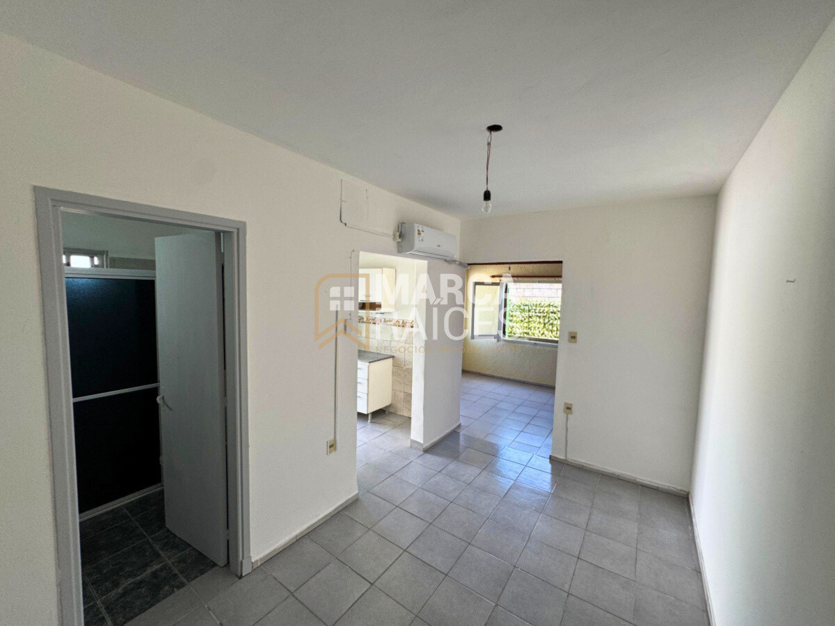 Casa ID.1519 - Venta Casa y 2 Apartamentos con Renta en Malvín Norte – Oportunidad de Inversión Montevideo