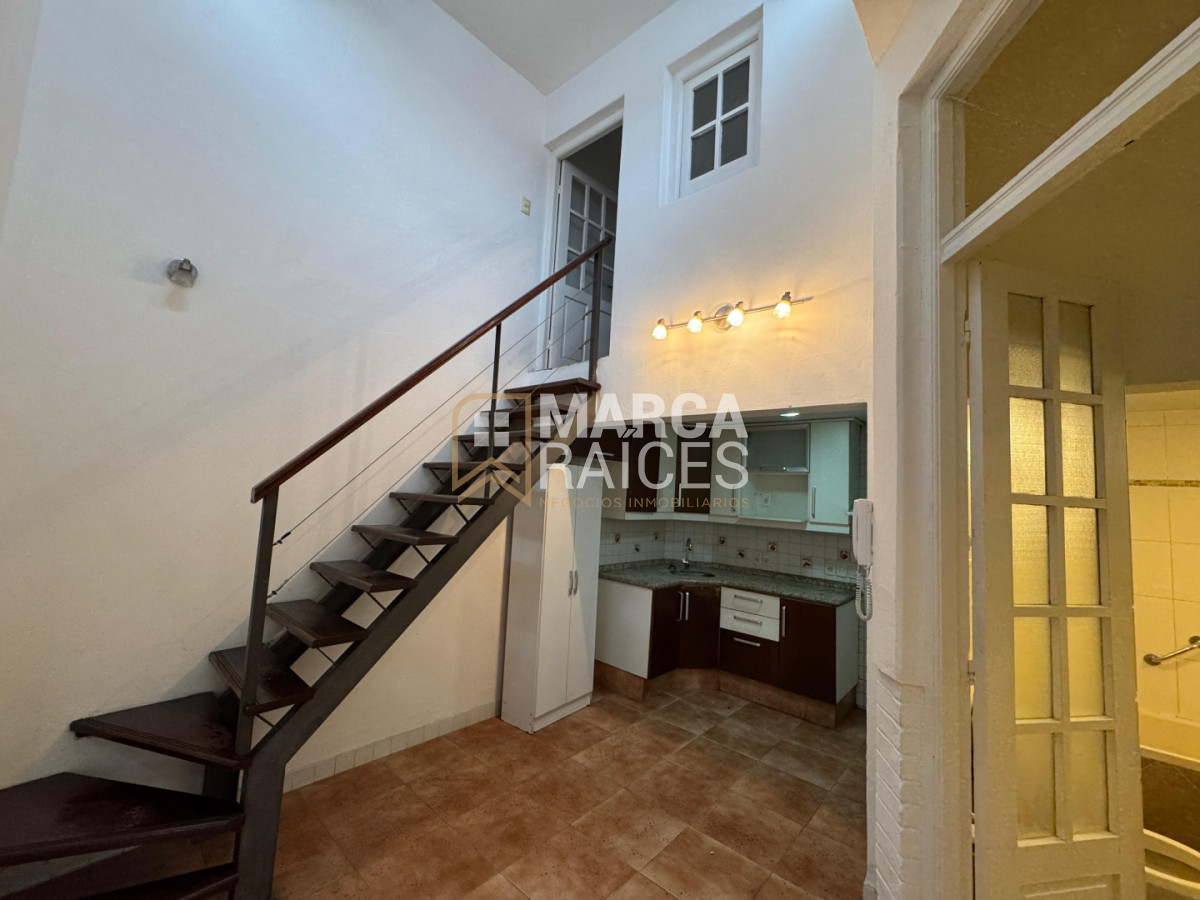 Casa ID.2086 - Alquile Casa De 3 Dormitorios Estufa a Leña Azotea Garaje En Unión Montevideo