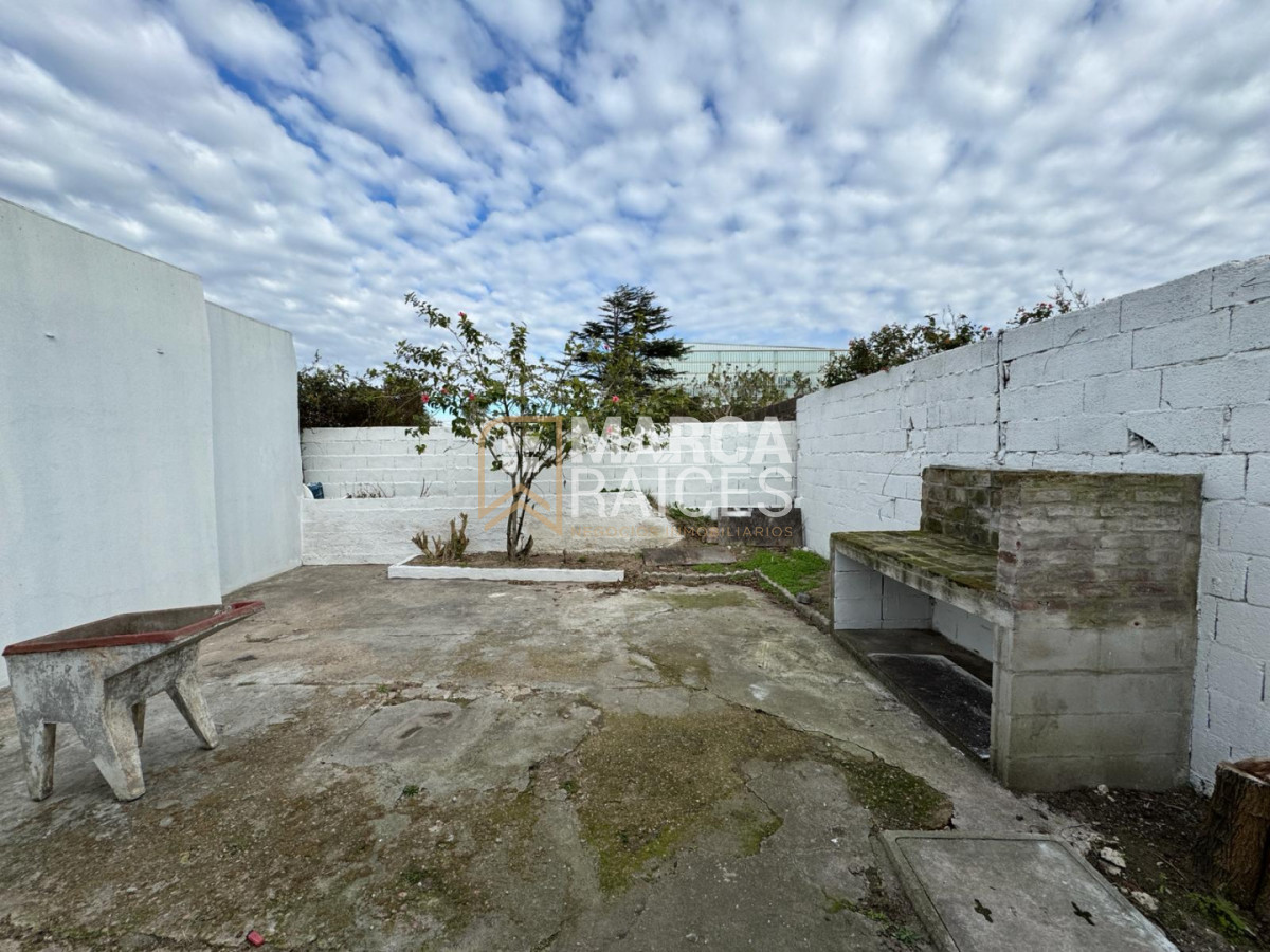Casa ID.2104 - Venta 5 Propiedades con Renta Padron Unico Ciudad de La Costa Sur Canelones