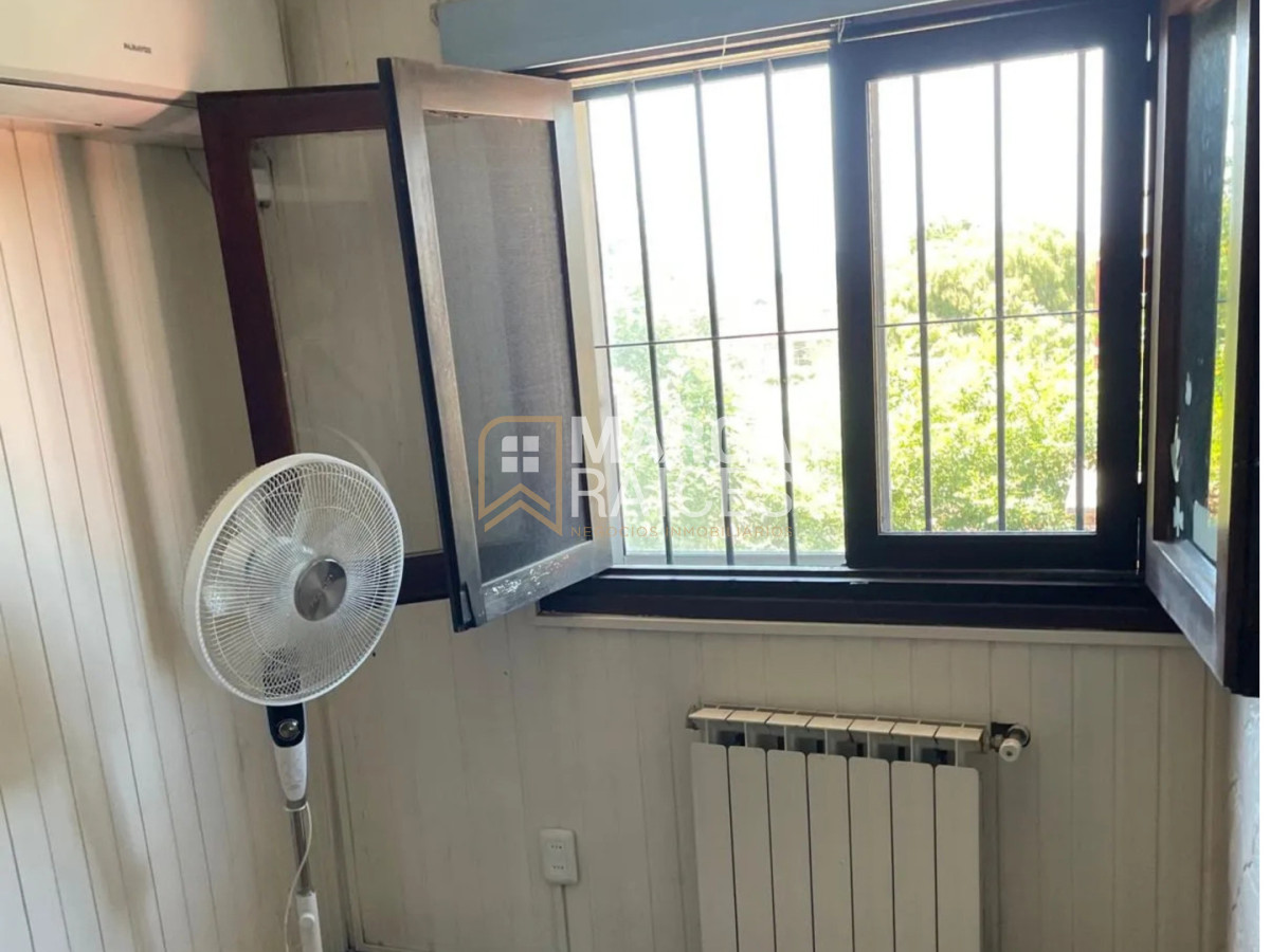 Casa ID.1907 - Venta Casa PH 3 Dormitorios 2 Baños 2 Pisos 4 Garages Parrillero Carrasco Sur Montevideo